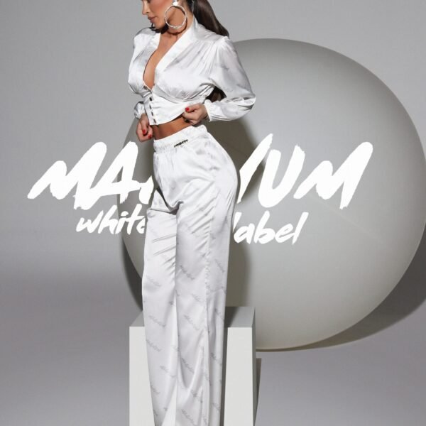 Beli komlet od prirodne svile